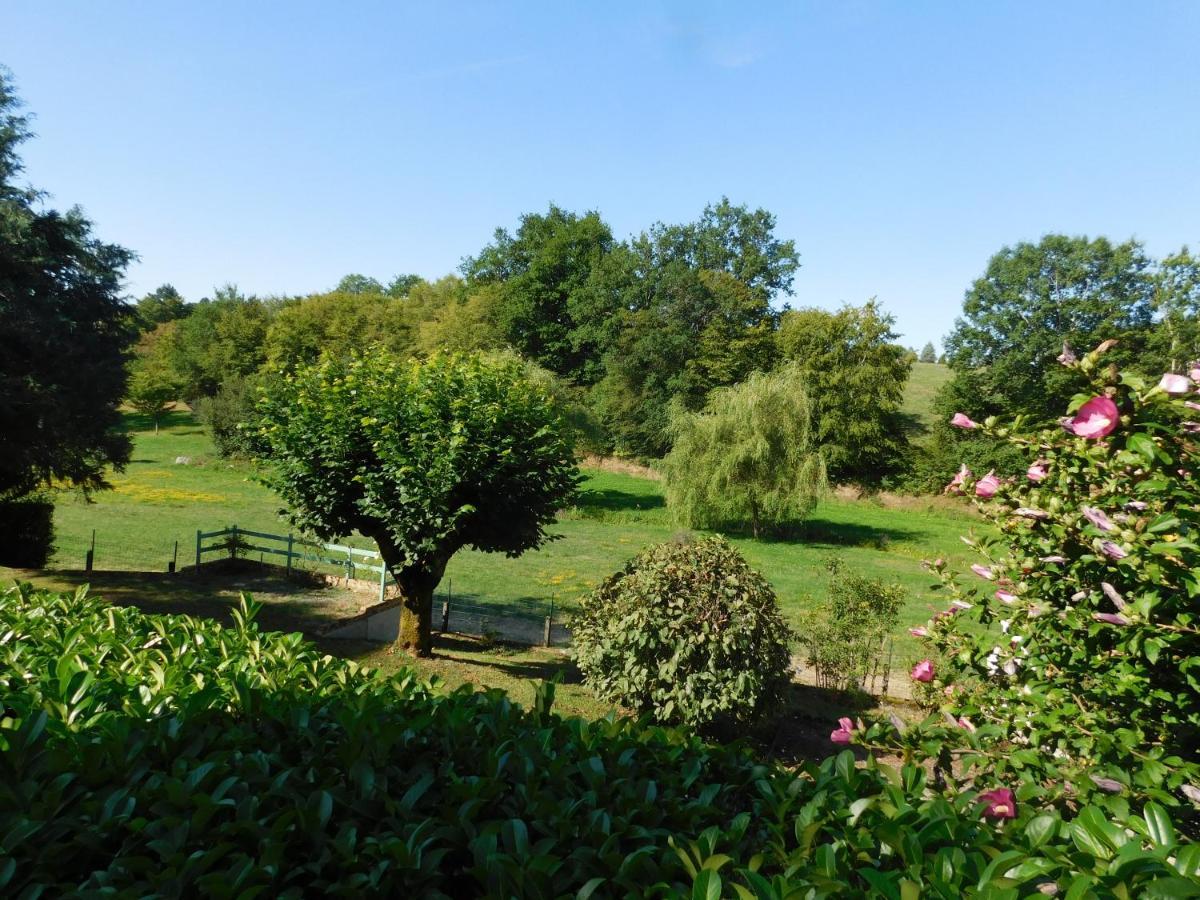 Du Coq A L'Ame Bed and Breakfast Naves  Exteriör bild