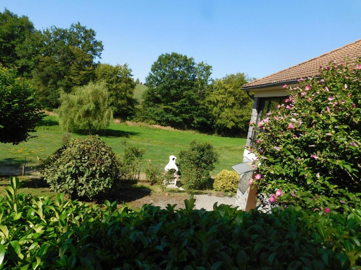 Du Coq A L'Ame Bed and Breakfast Naves  Exteriör bild