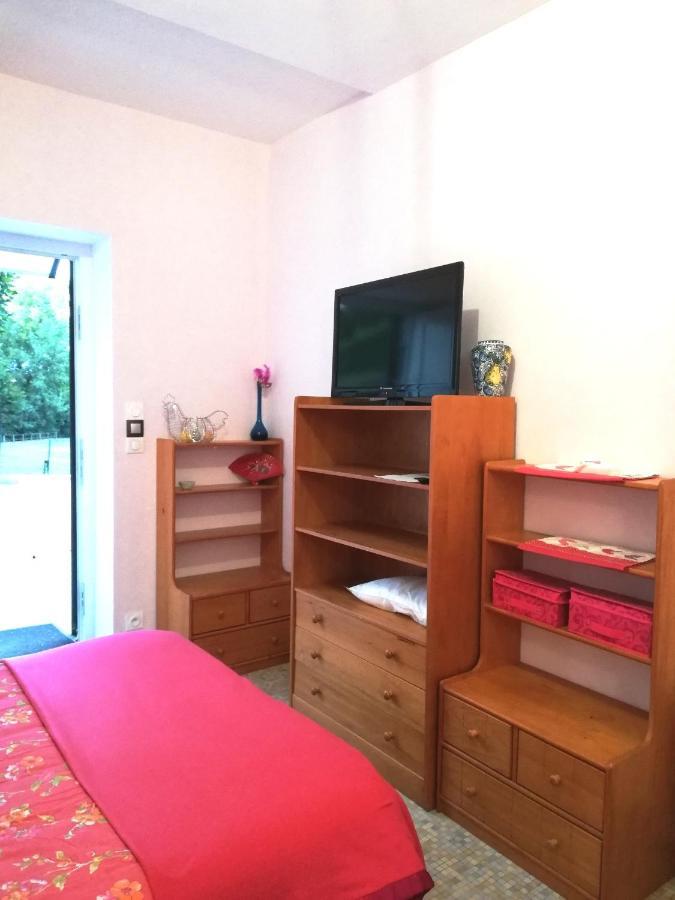 Du Coq A L'Ame Bed and Breakfast Naves  Exteriör bild
