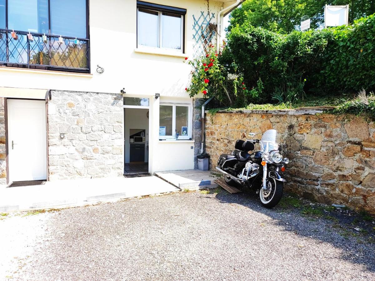 Du Coq A L'Ame Bed and Breakfast Naves  Exteriör bild